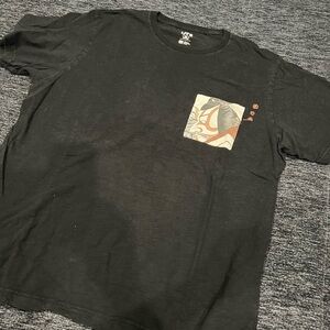 Uniqlo - Japanese art front pocket t shirt